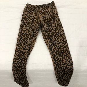 Tan lines leopard leggings